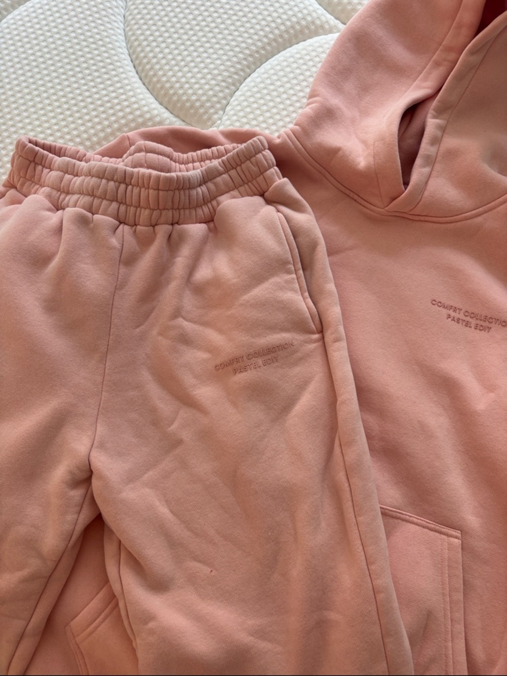 Comfrt Collection Pastel Edit set - Picture 3 of 7